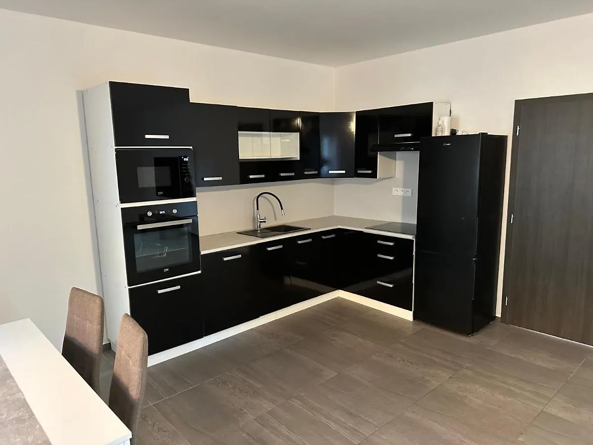Апартаменты Byt Apartman 73M2 Klid Priroda Parking Free Прага