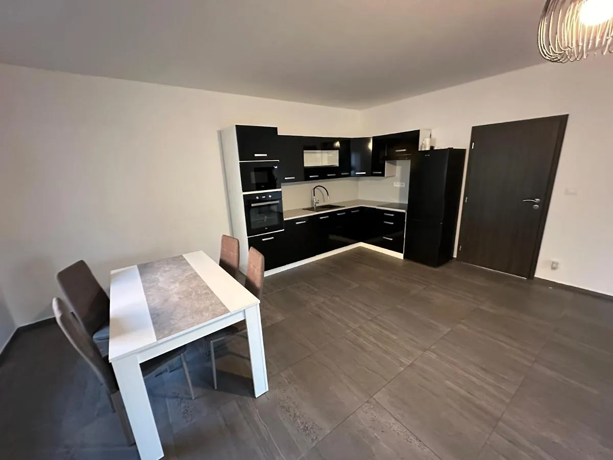 Byt Apartman 73M2 Klid Priroda Parking Free Прага 0*,  Чехия